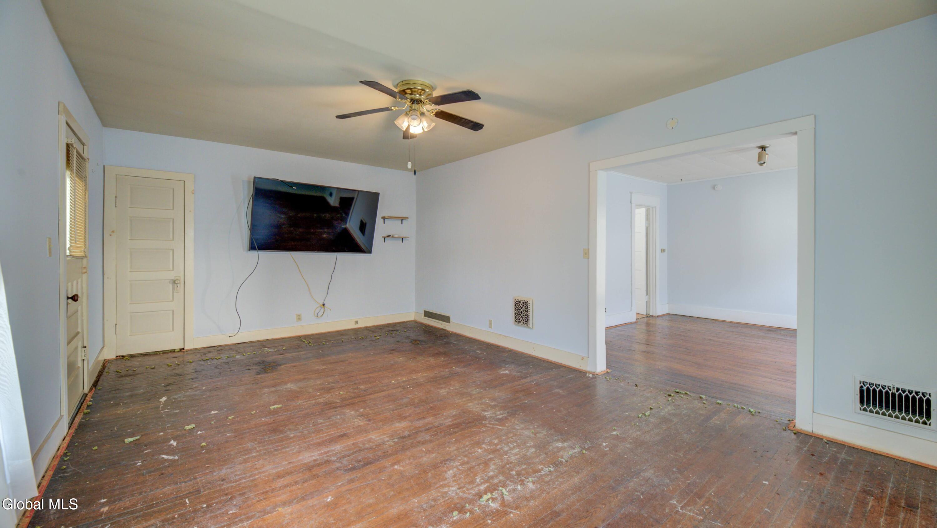 44 Temple Street Gloversville NY 12078