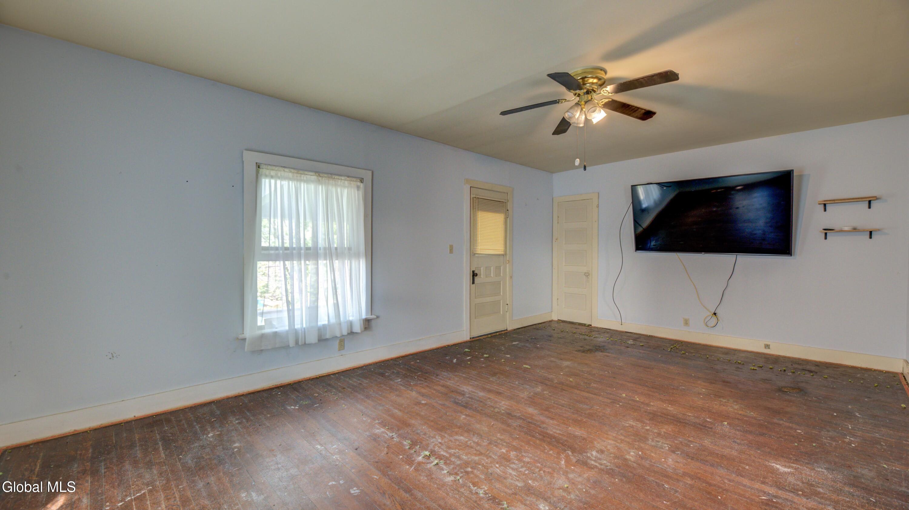 44 Temple Street Gloversville NY 12078