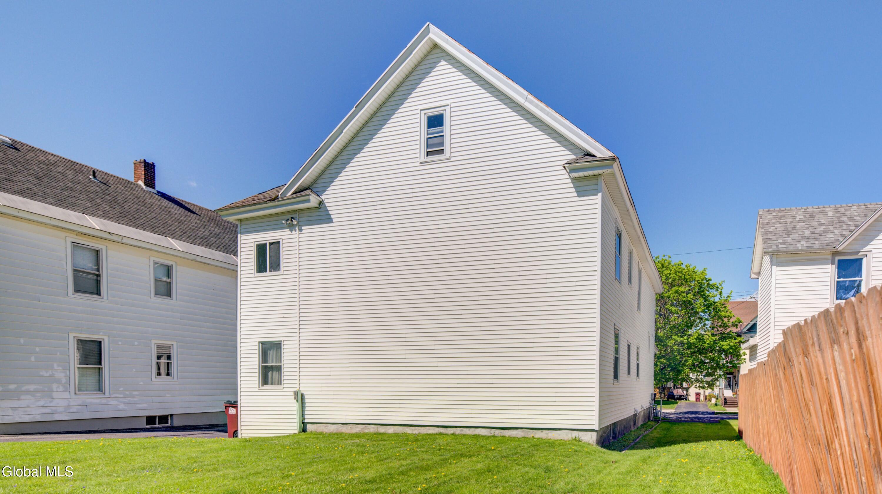 44 Temple Street Gloversville NY 12078