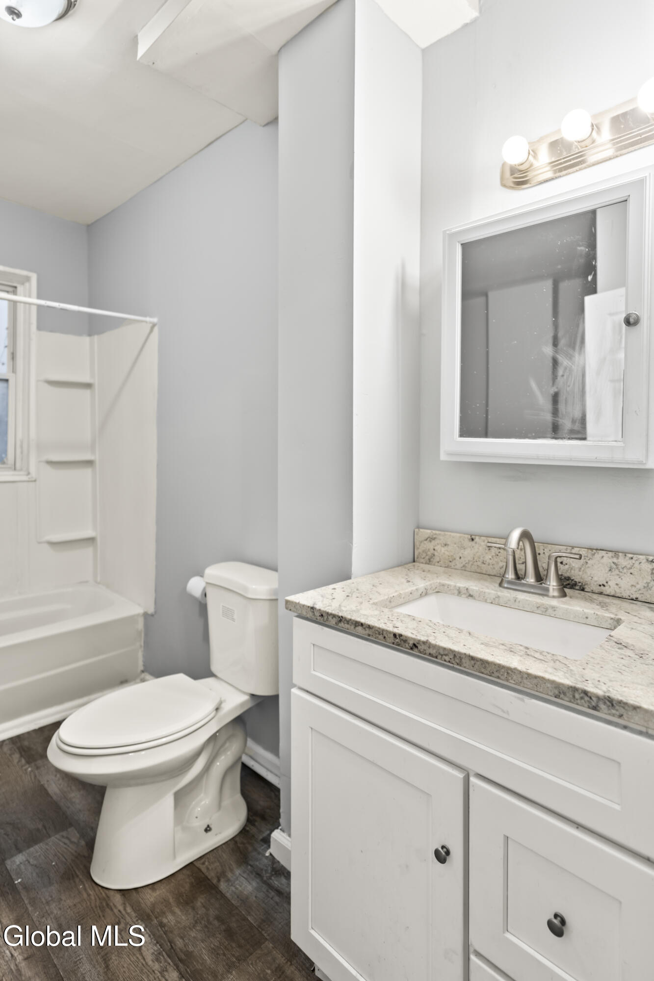 27 N Lake Avenue Albany NY 12203