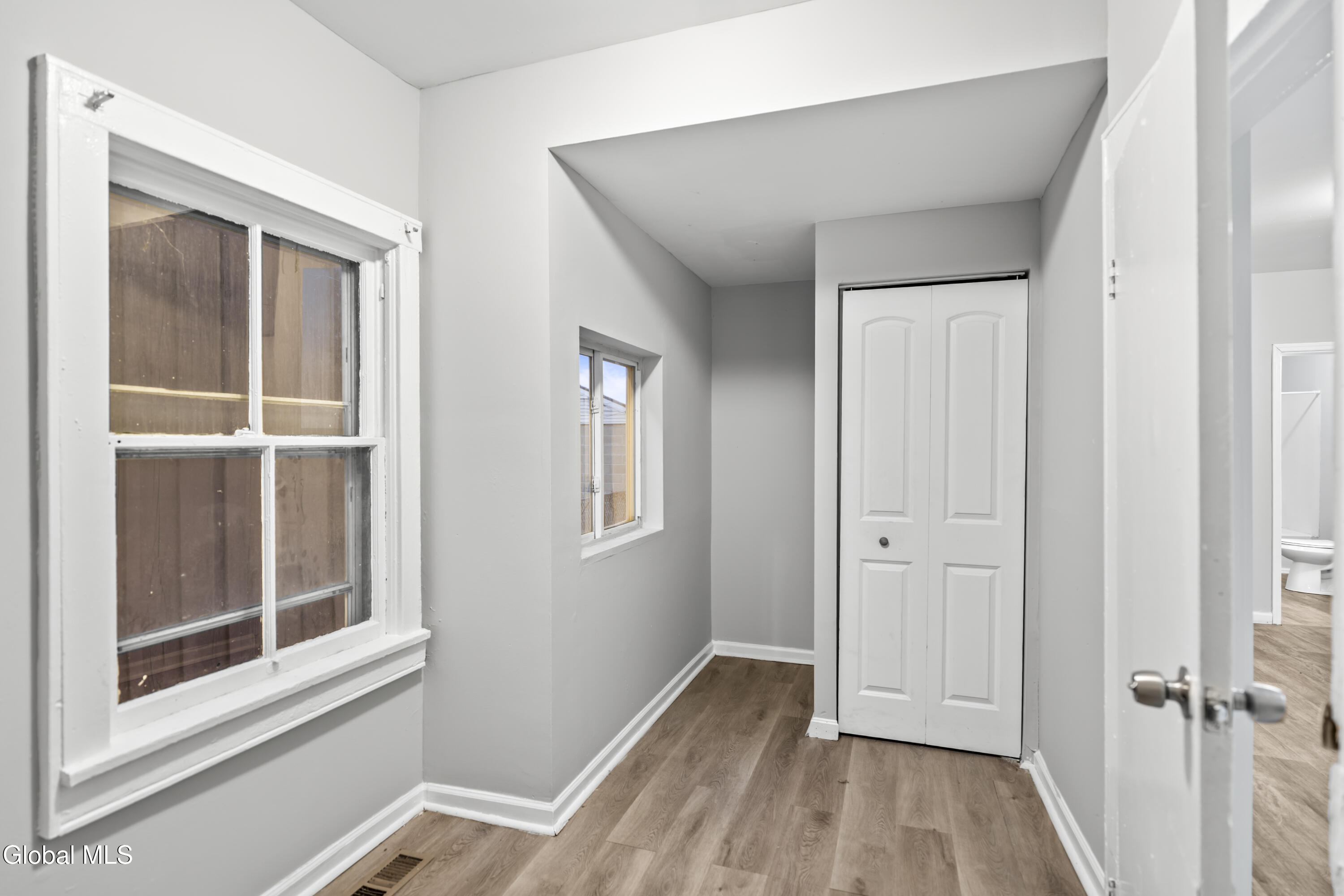 27 N Lake Avenue Albany NY 12203