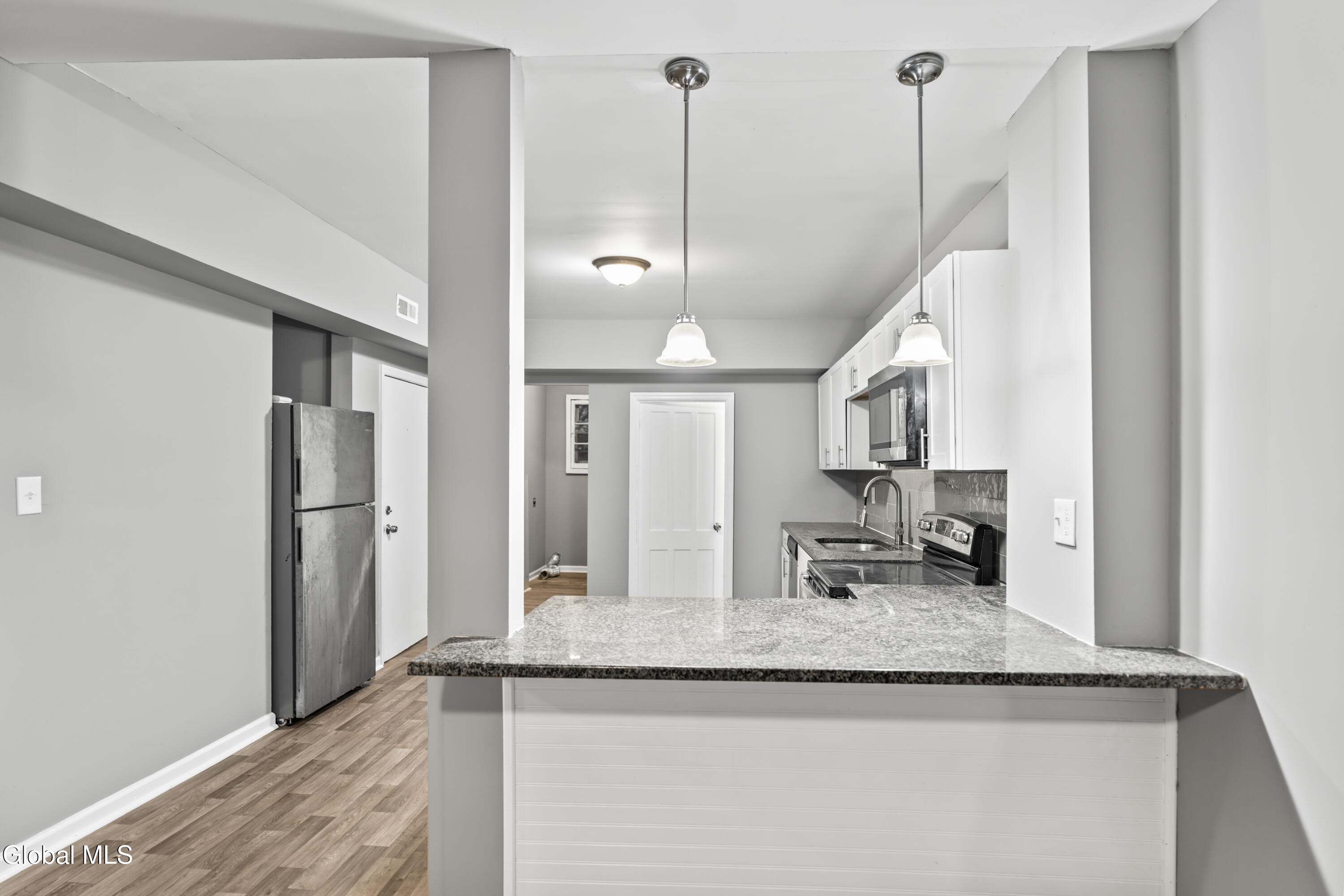 27 N Lake Avenue Albany NY 12203