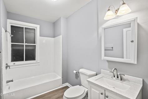 27 N Lake Avenue Albany NY 12203