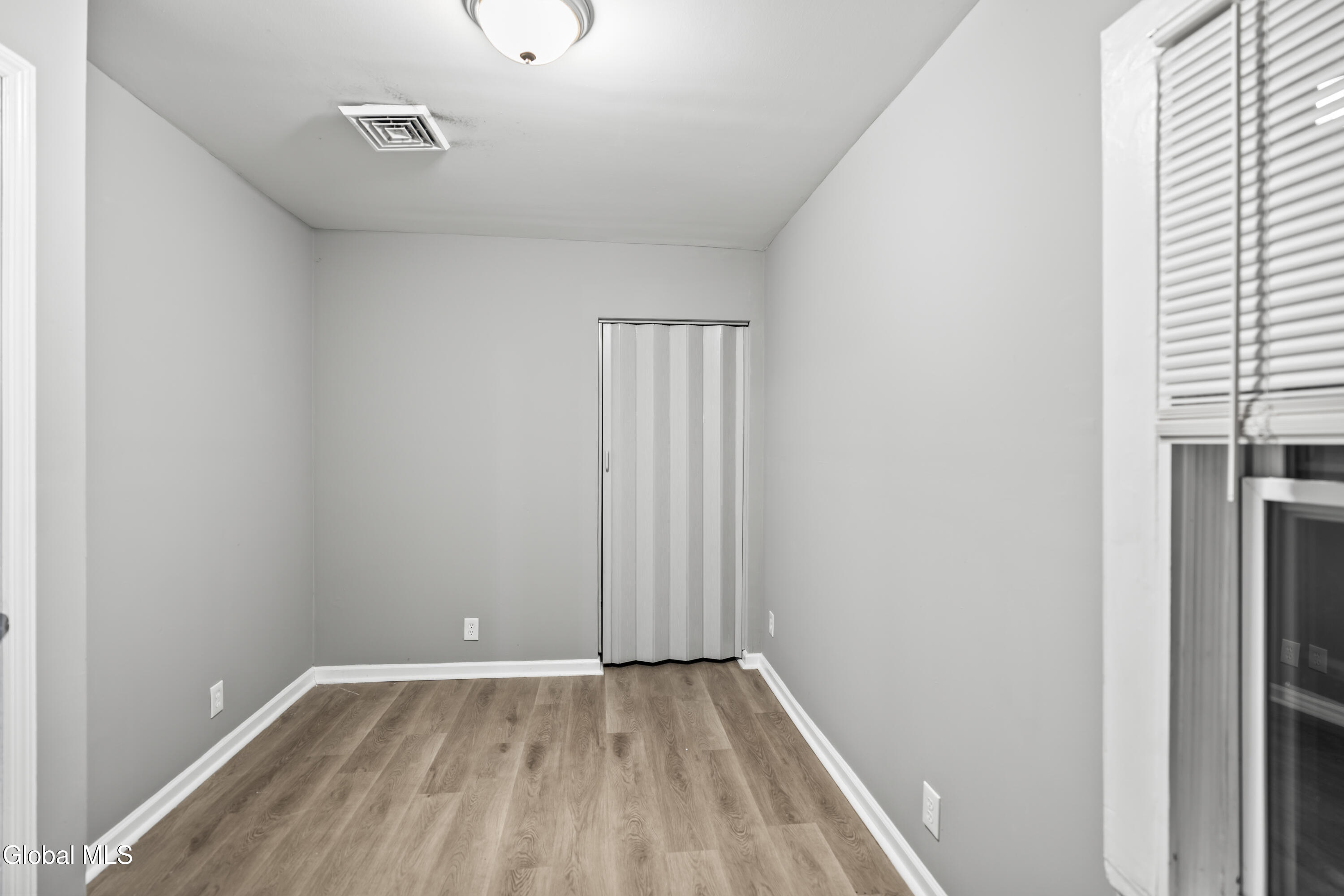 27 N Lake Avenue Albany NY 12203