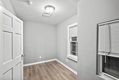 27 N Lake Avenue Albany NY 12203