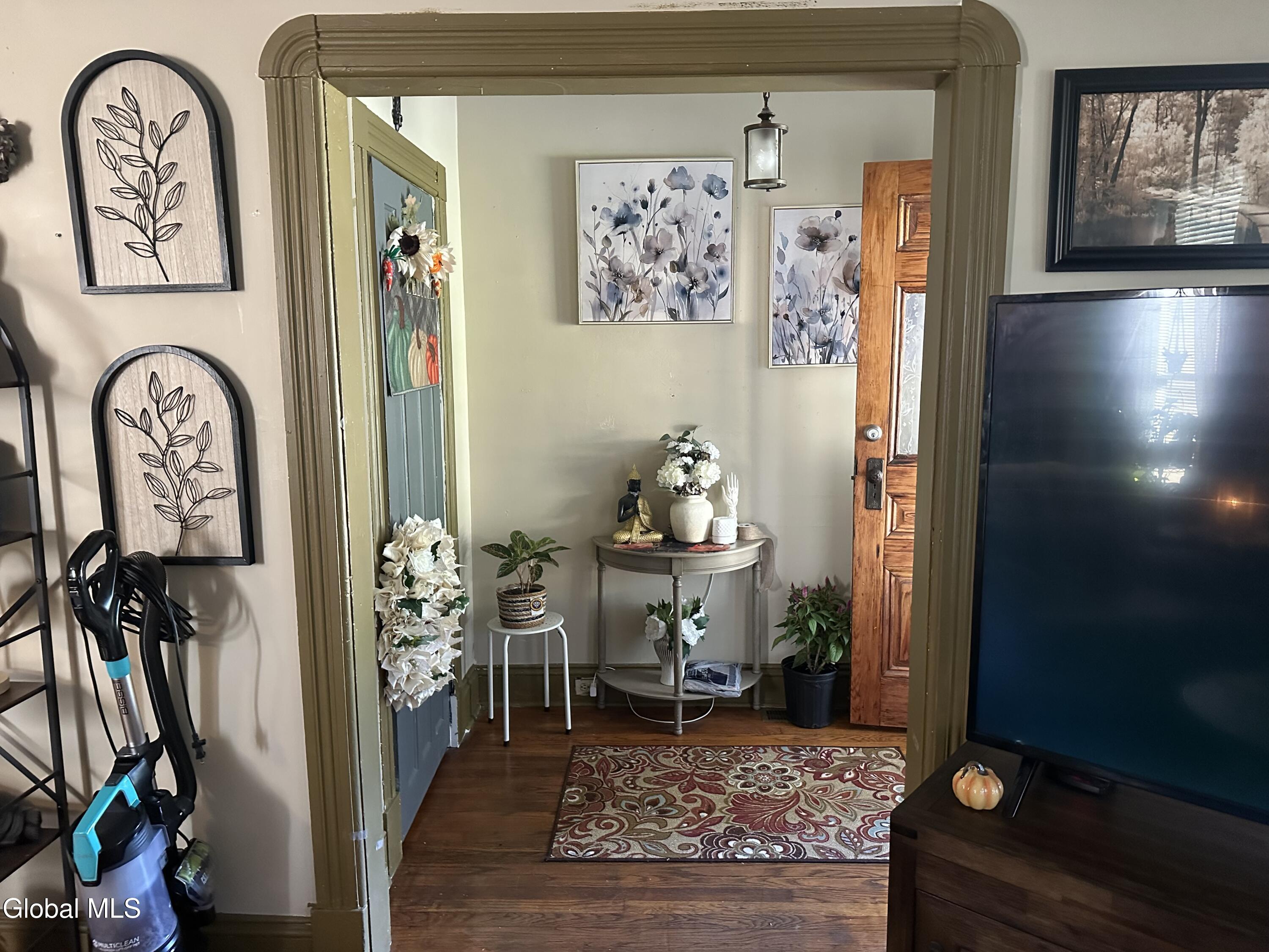 2017 Avenue B Schenectady NY 12308