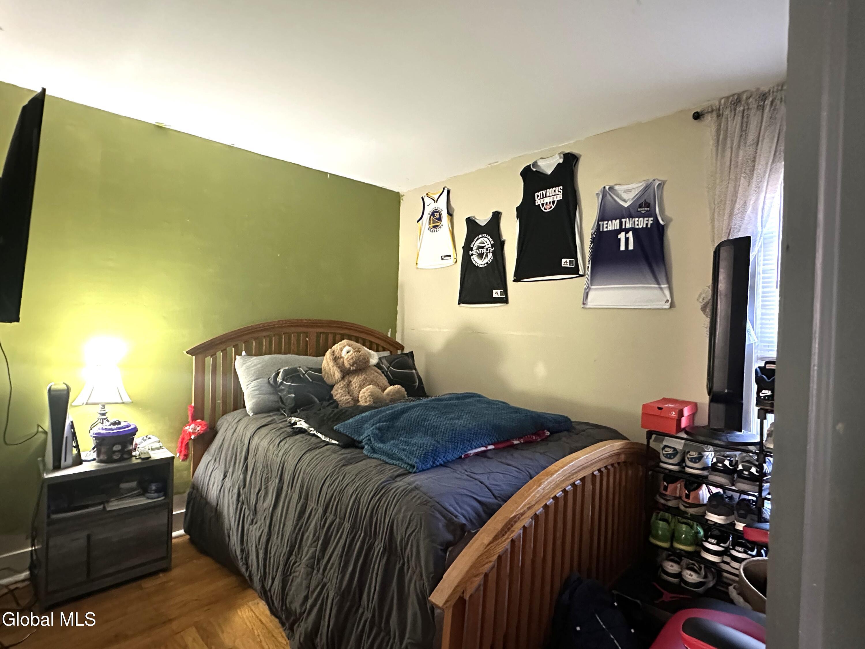 2017 Avenue B Schenectady NY 12308