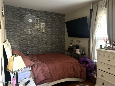 2017 Avenue B Schenectady NY 12308