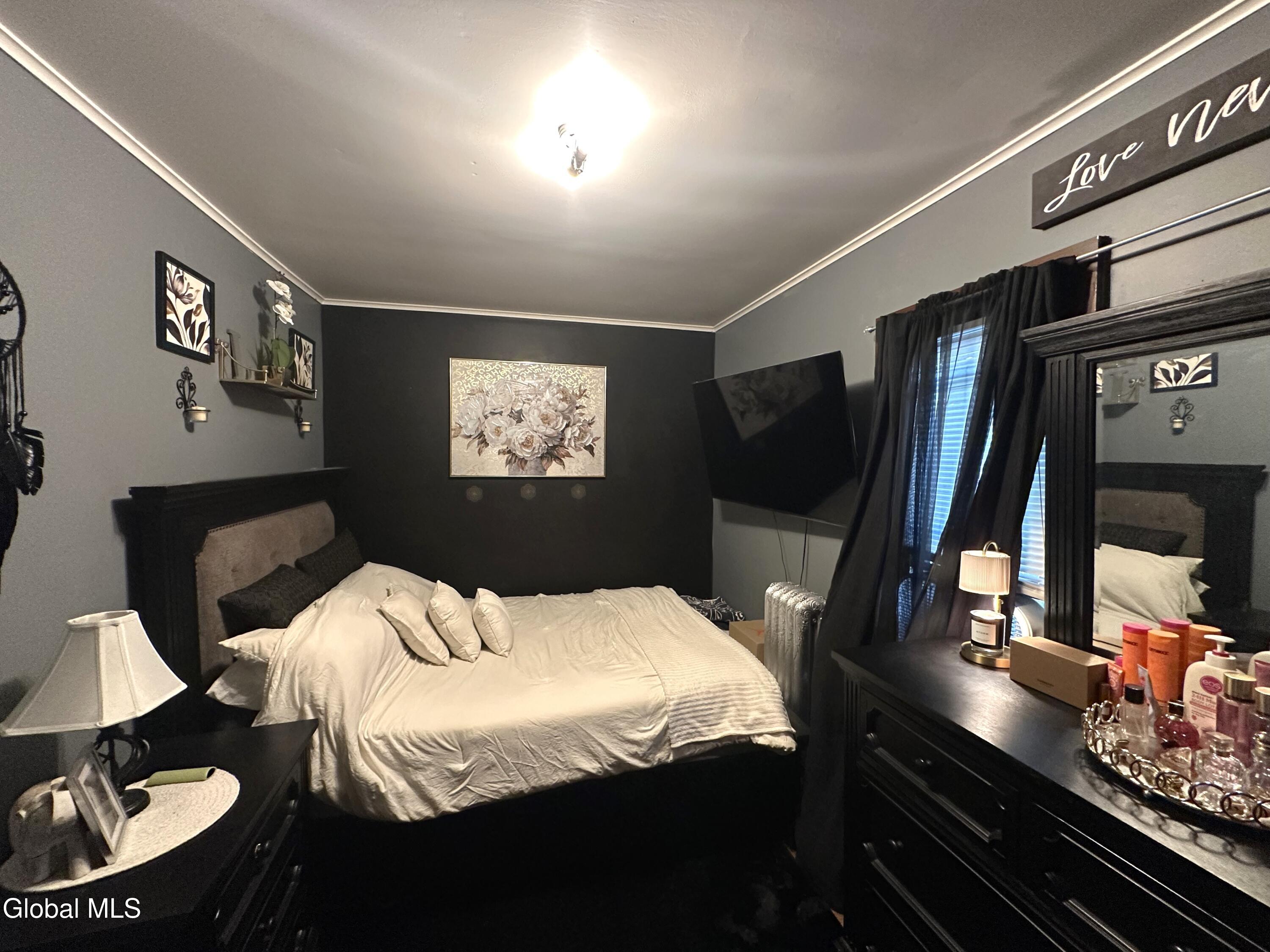 2017 Avenue B Schenectady NY 12308
