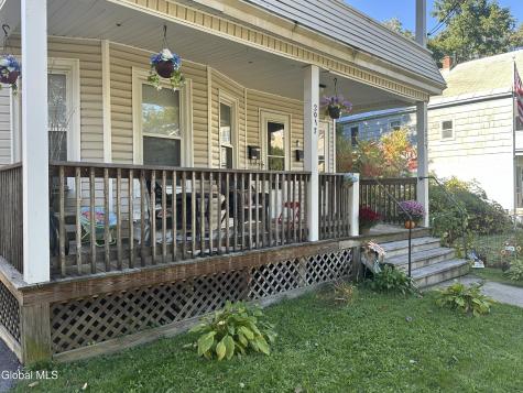 2017 Avenue B Schenectady NY 12308