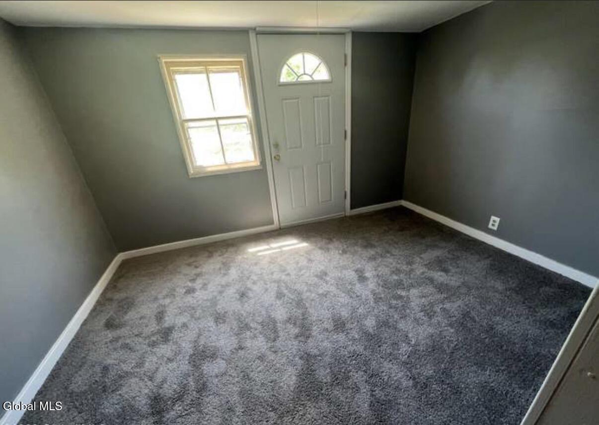 14 Chatham Street Nassau NY 12123