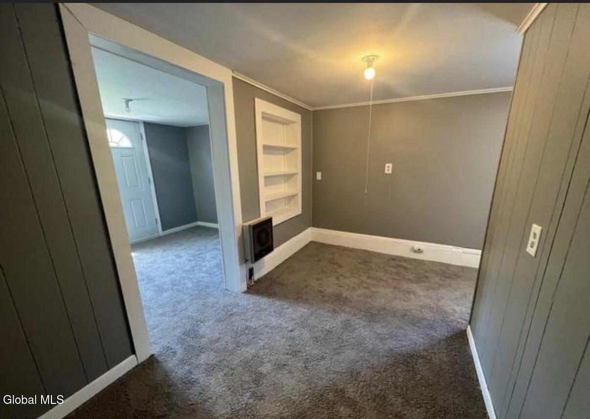 14 Chatham Street Nassau NY 12123