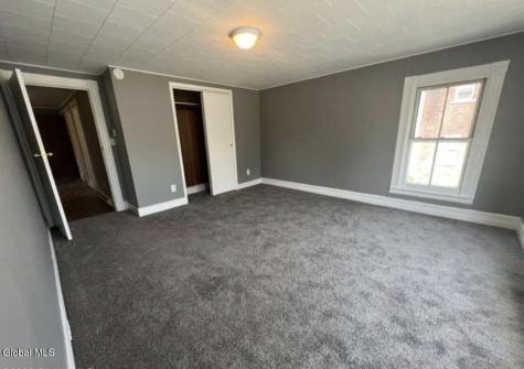 14 Chatham Street Nassau NY 12123