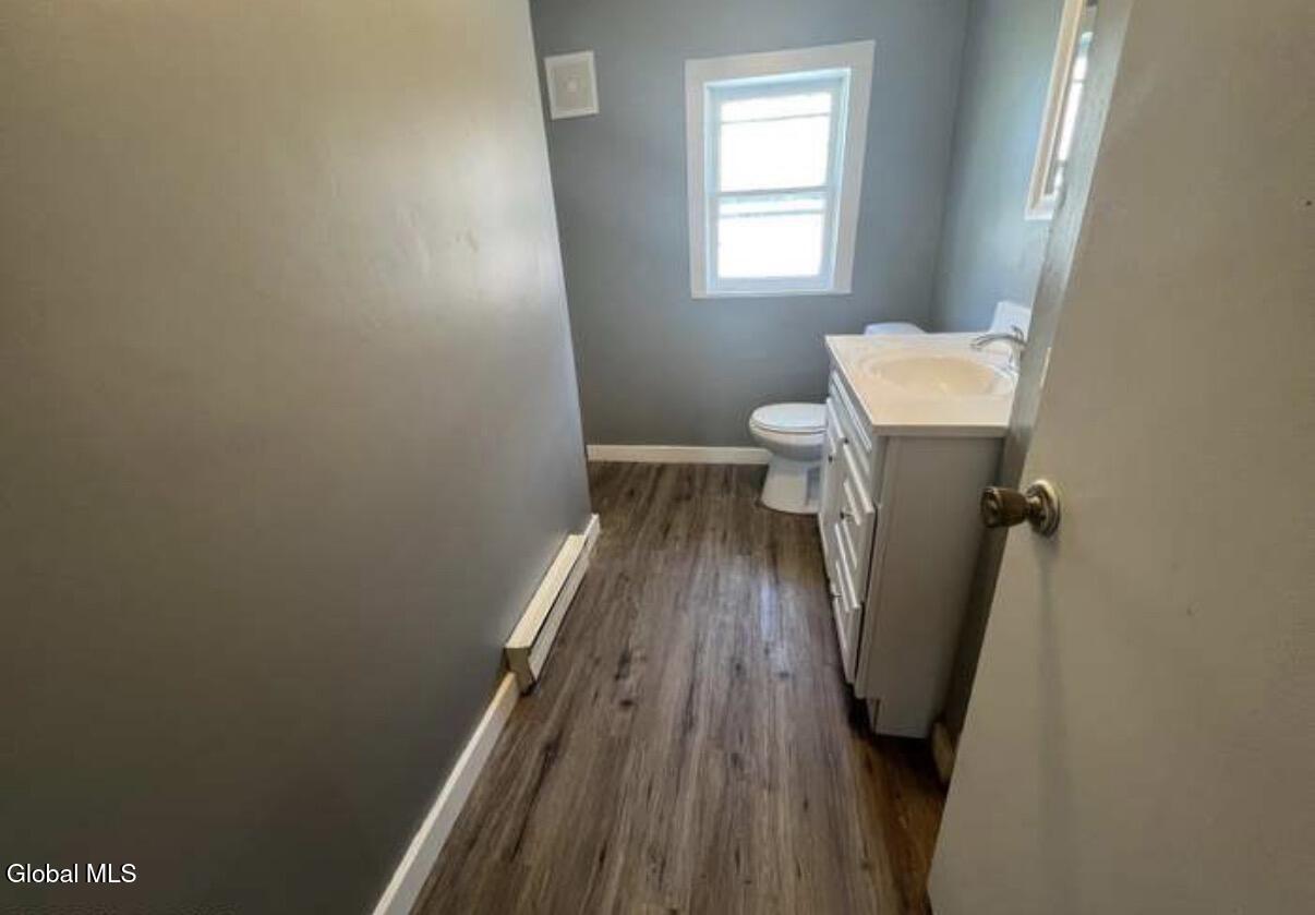 14 Chatham Street Nassau NY 12123