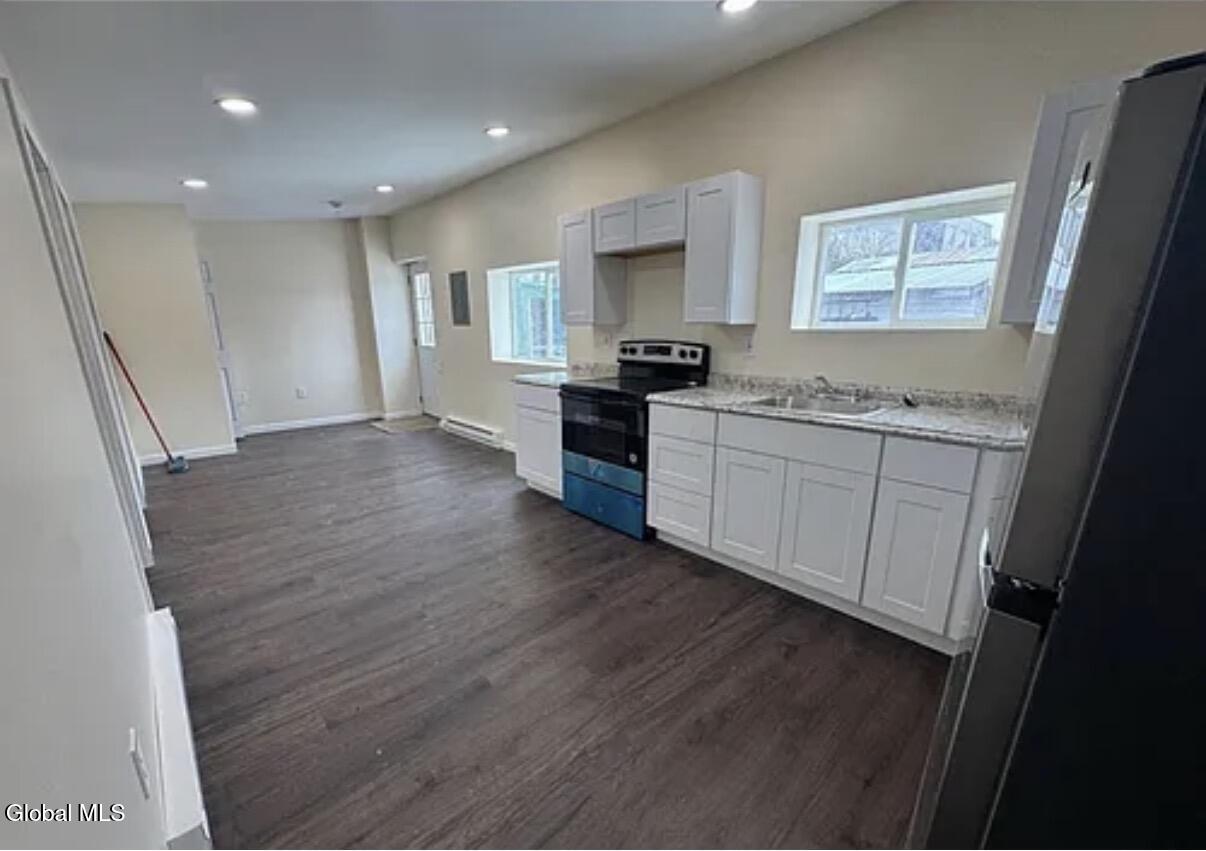 14 Chatham Street Nassau NY 12123