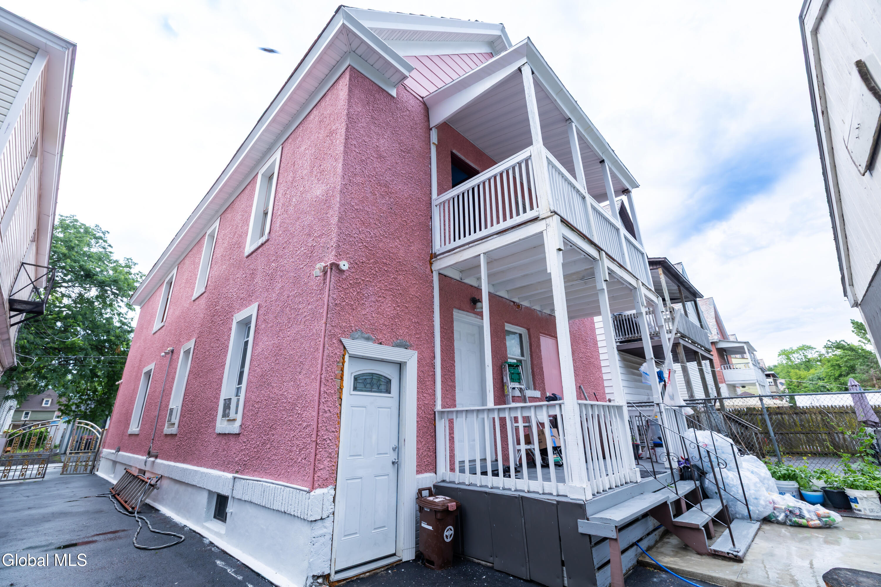 22 Elder Street Schenectady NY 12304