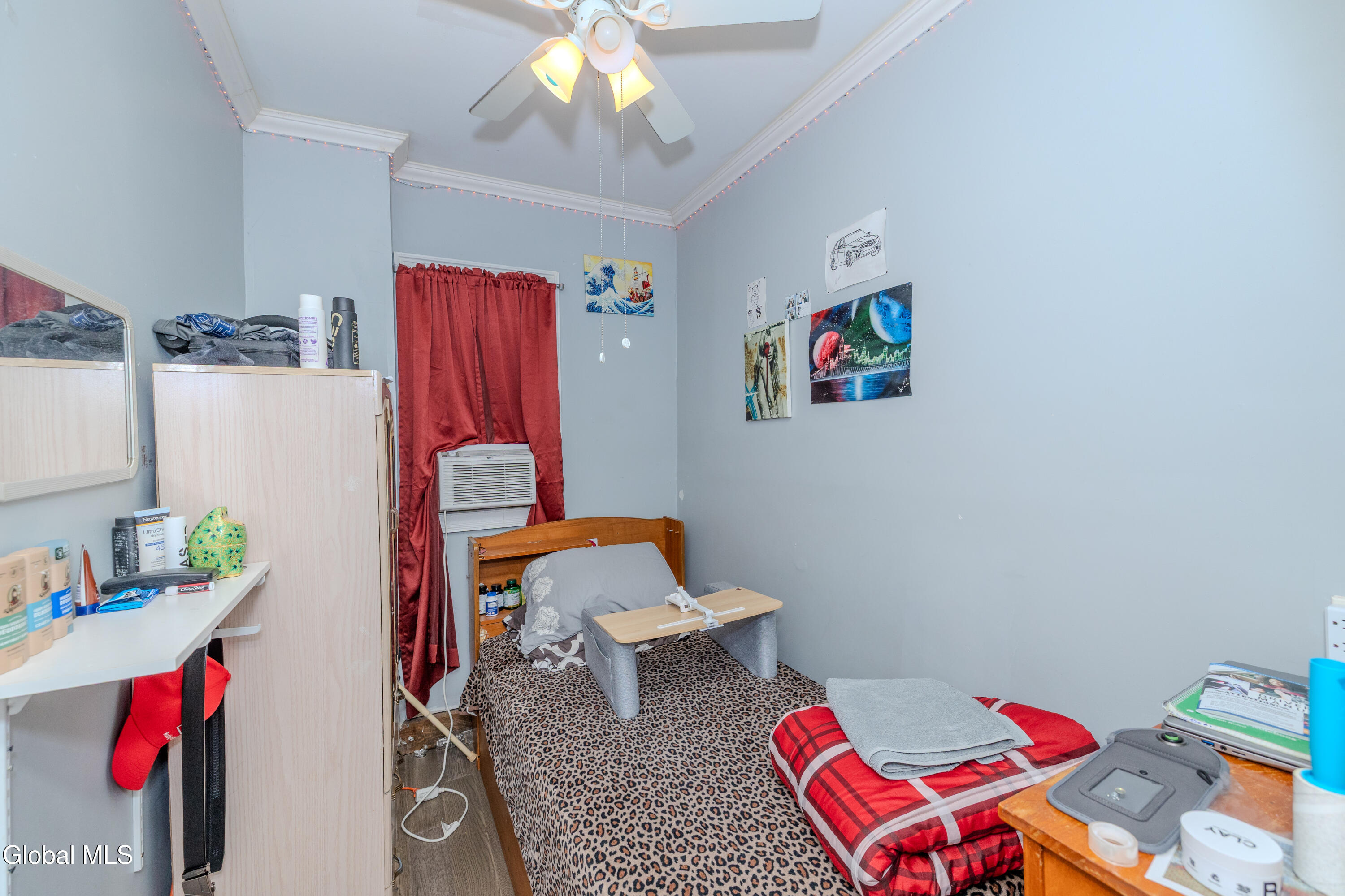 22 Elder Street Schenectady NY 12304