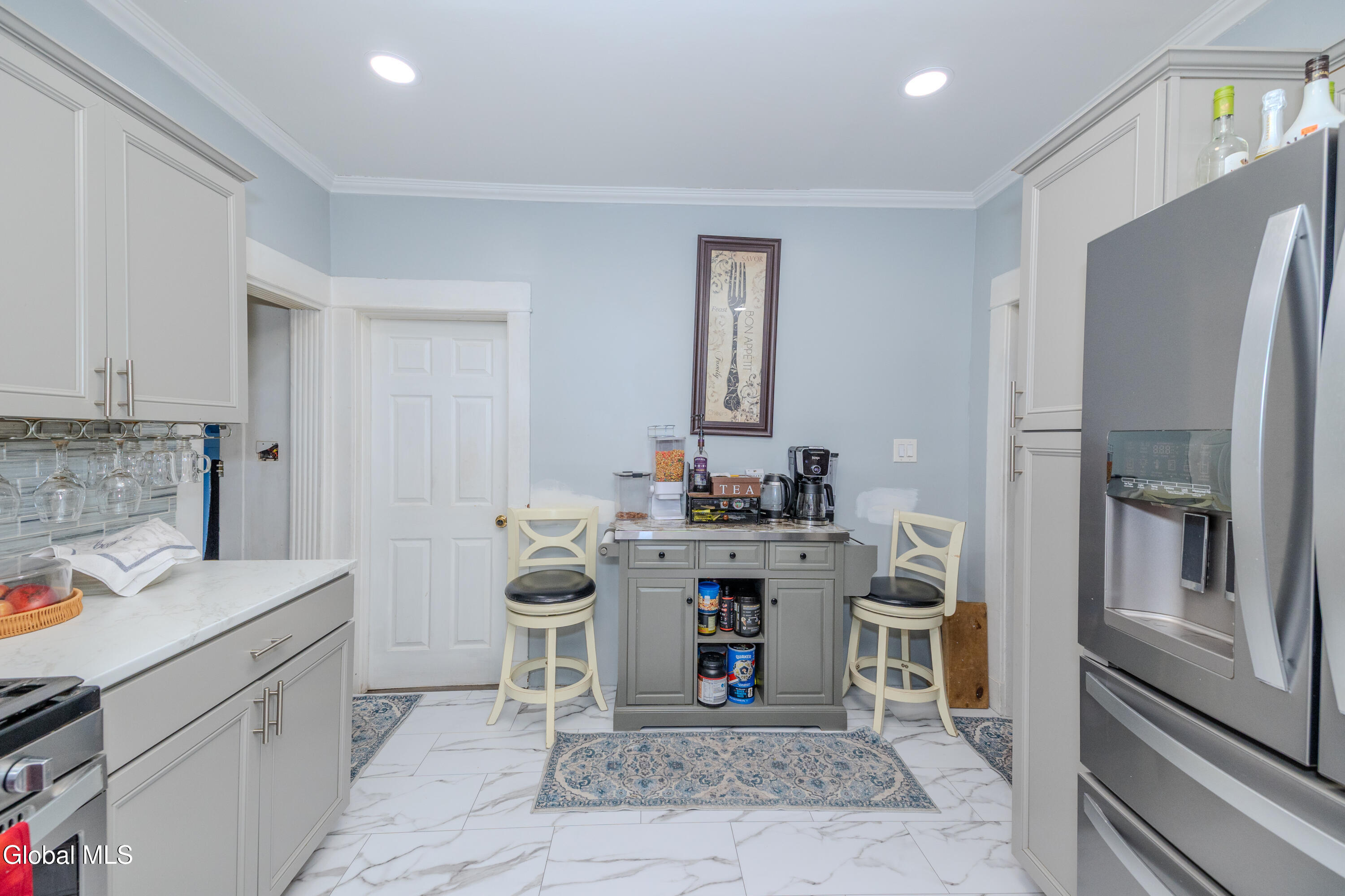 22 Elder Street Schenectady NY 12304