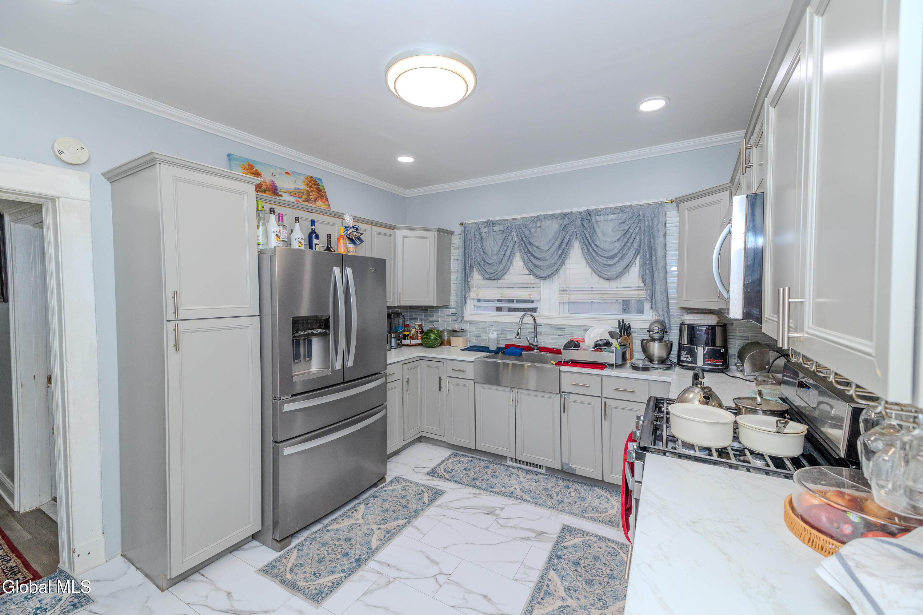 22 Elder Street Schenectady NY 12304