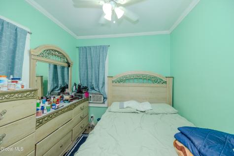 22 Elder Street Schenectady NY 12304