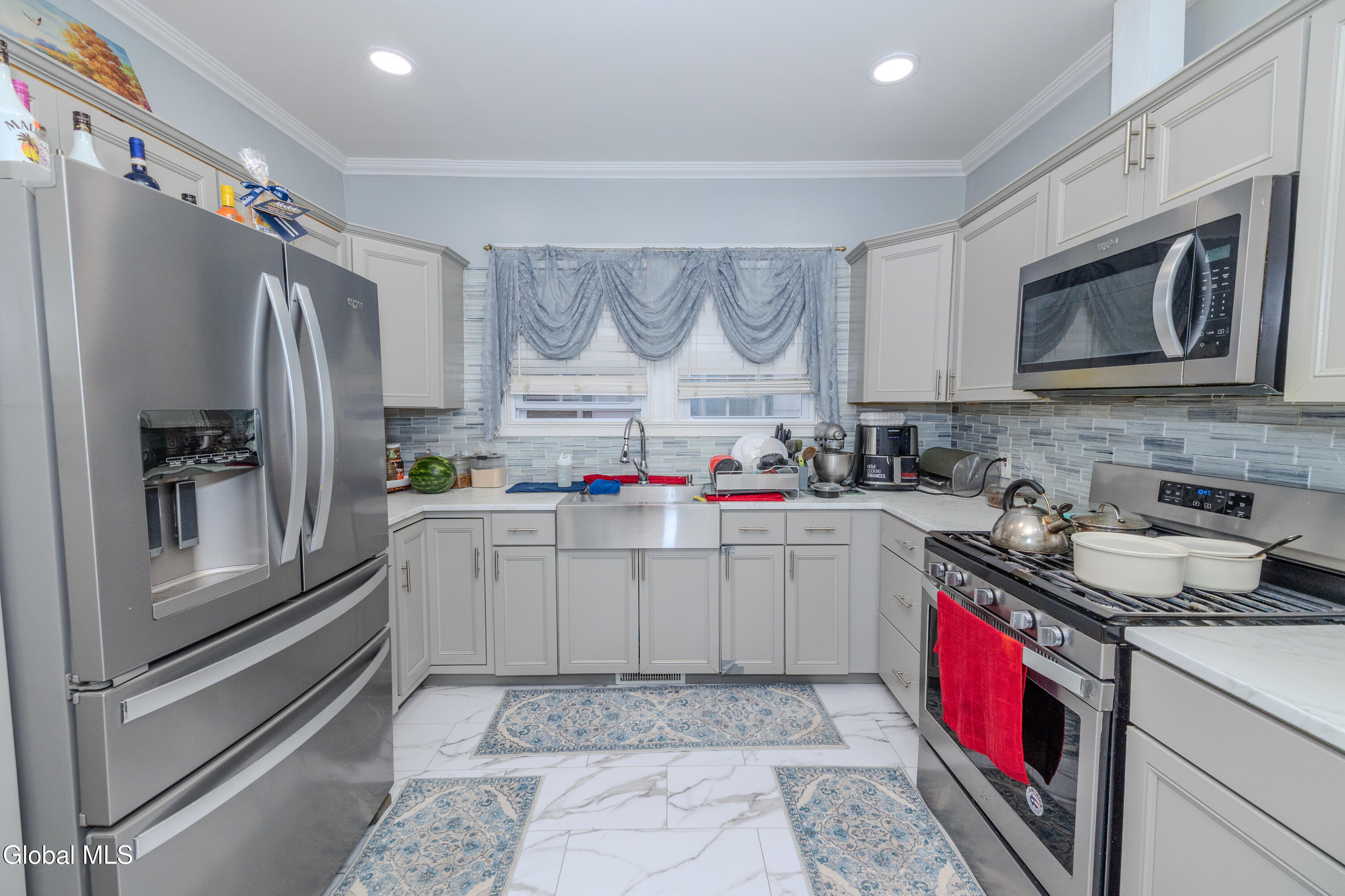 22 Elder Street Schenectady NY 12304