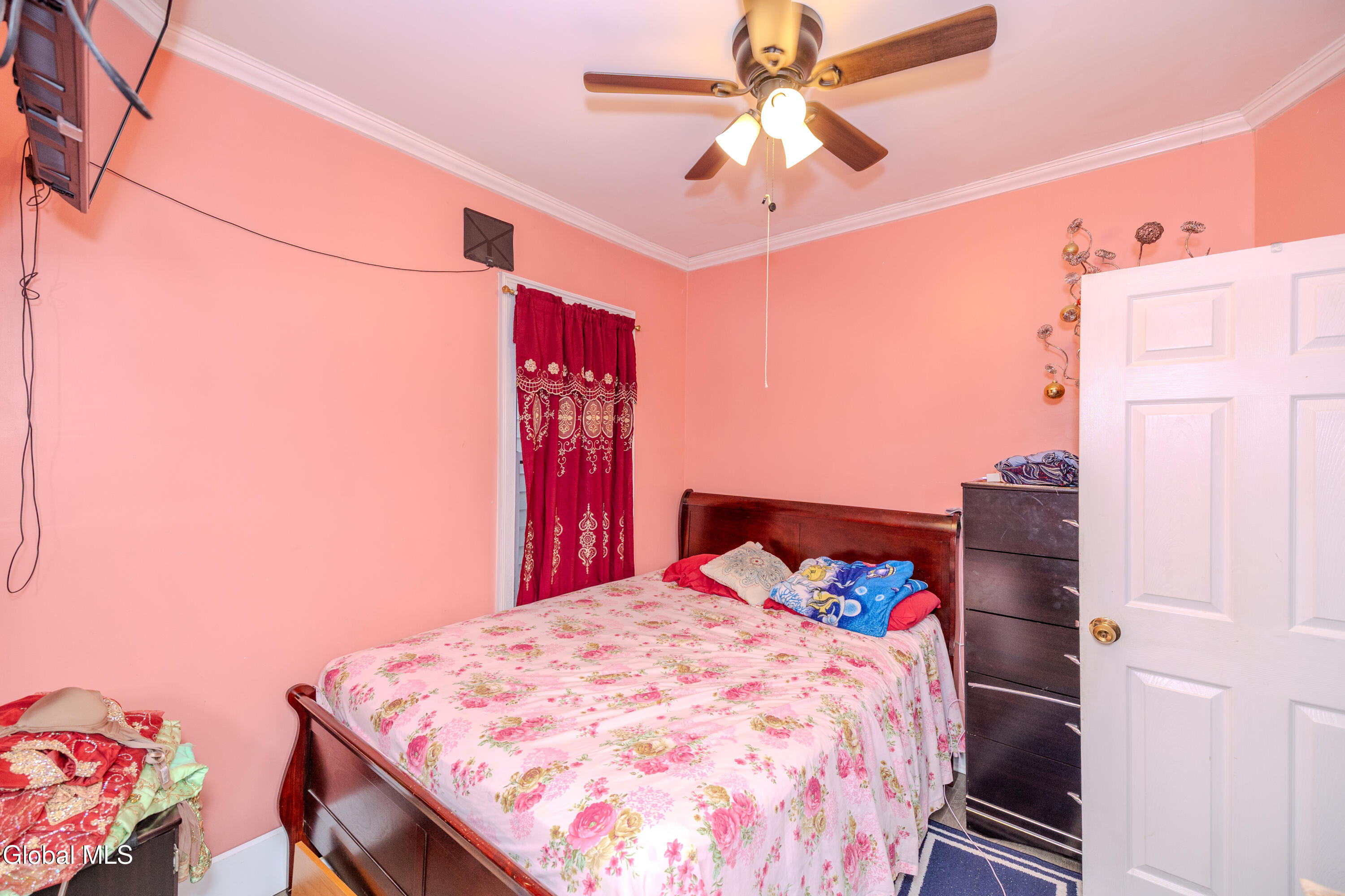 22 Elder Street Schenectady NY 12304