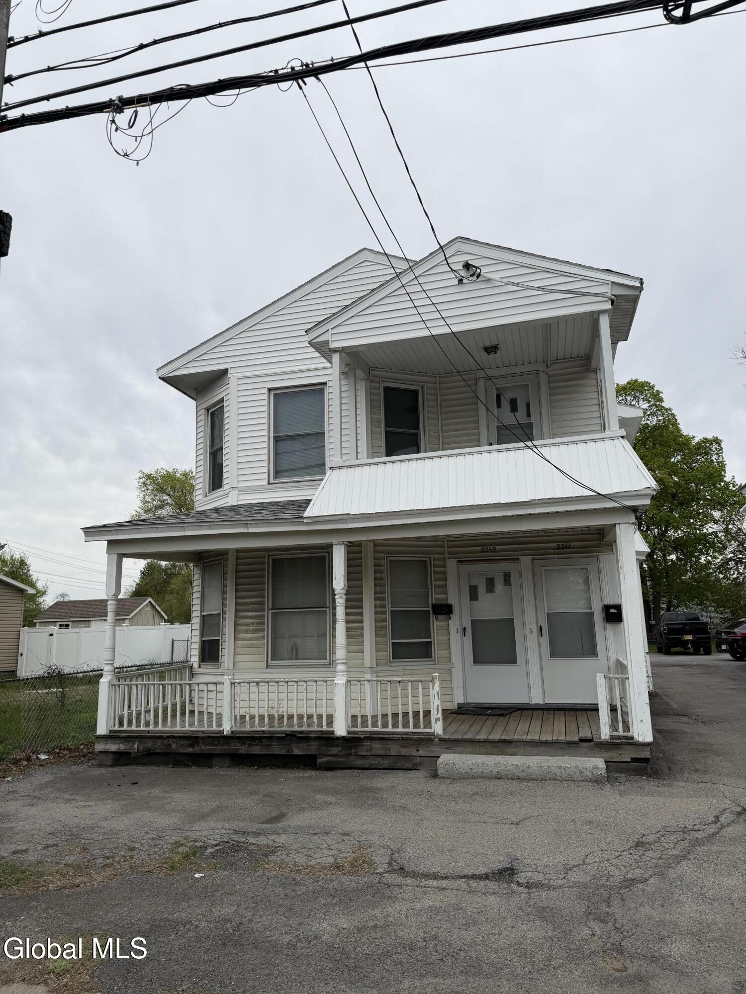 2259 Hamburg Street Schenectady NY 12303