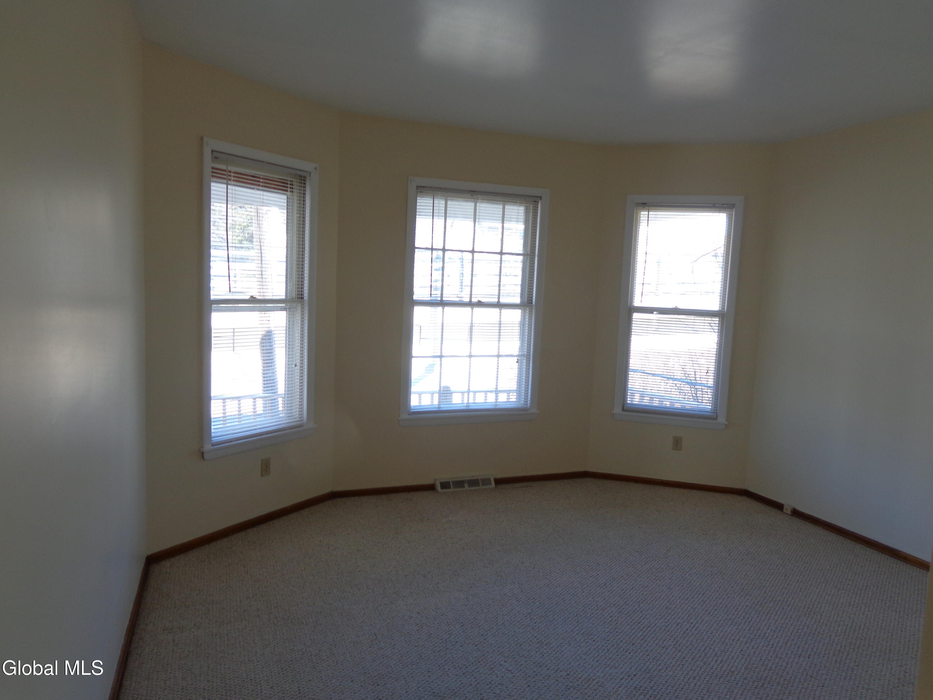 2259 Hamburg Street Schenectady NY 12303