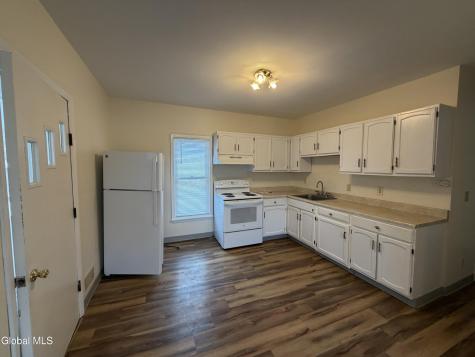 2259 Hamburg Street Schenectady NY 12303