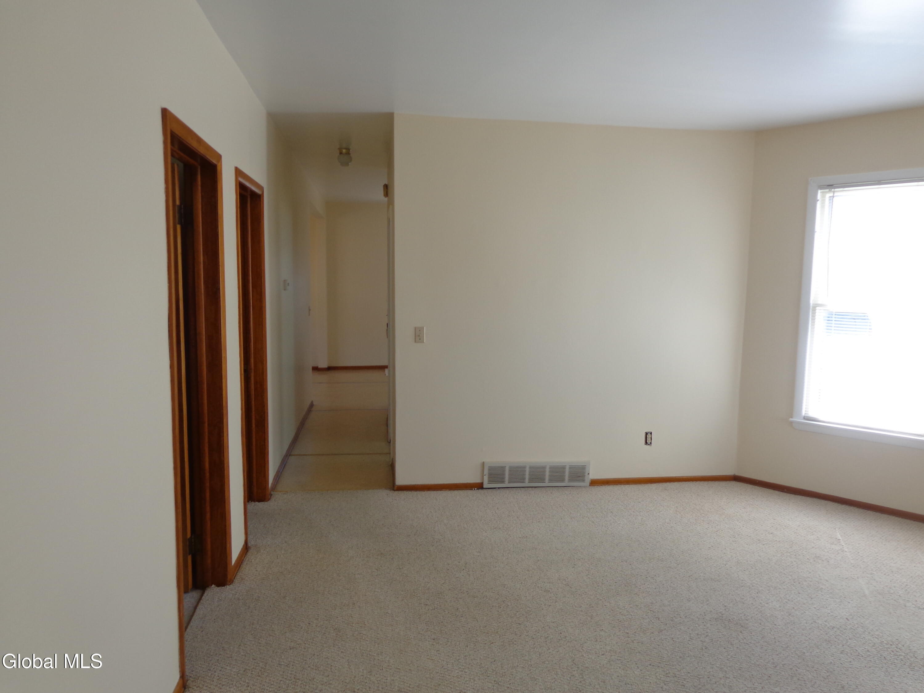 2259 Hamburg Street Schenectady NY 12303