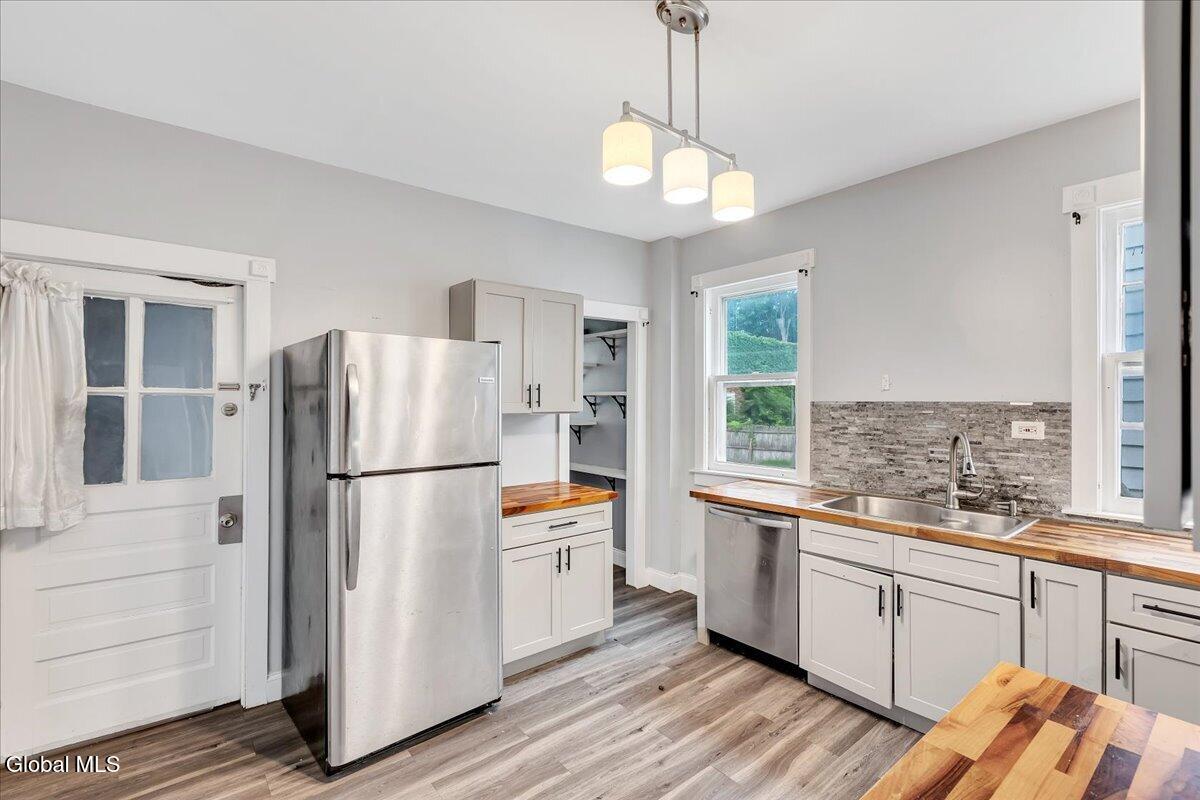 9 Kent Street Albany NY 12206