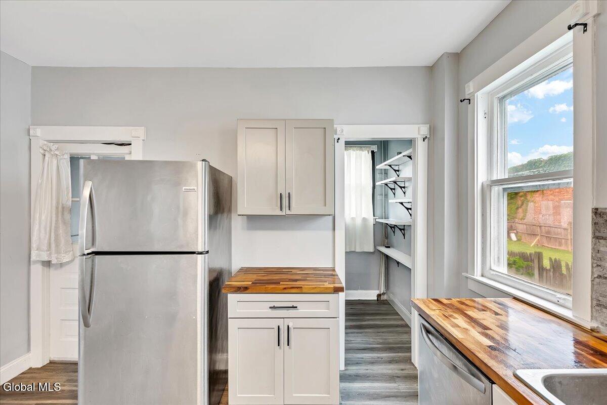 9 Kent Street Albany NY 12206
