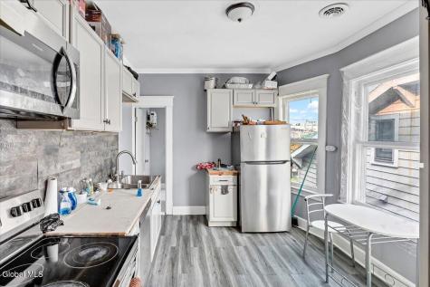 9 Kent Street Albany NY 12206