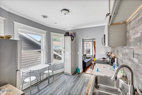 9 Kent Street Albany NY 12206