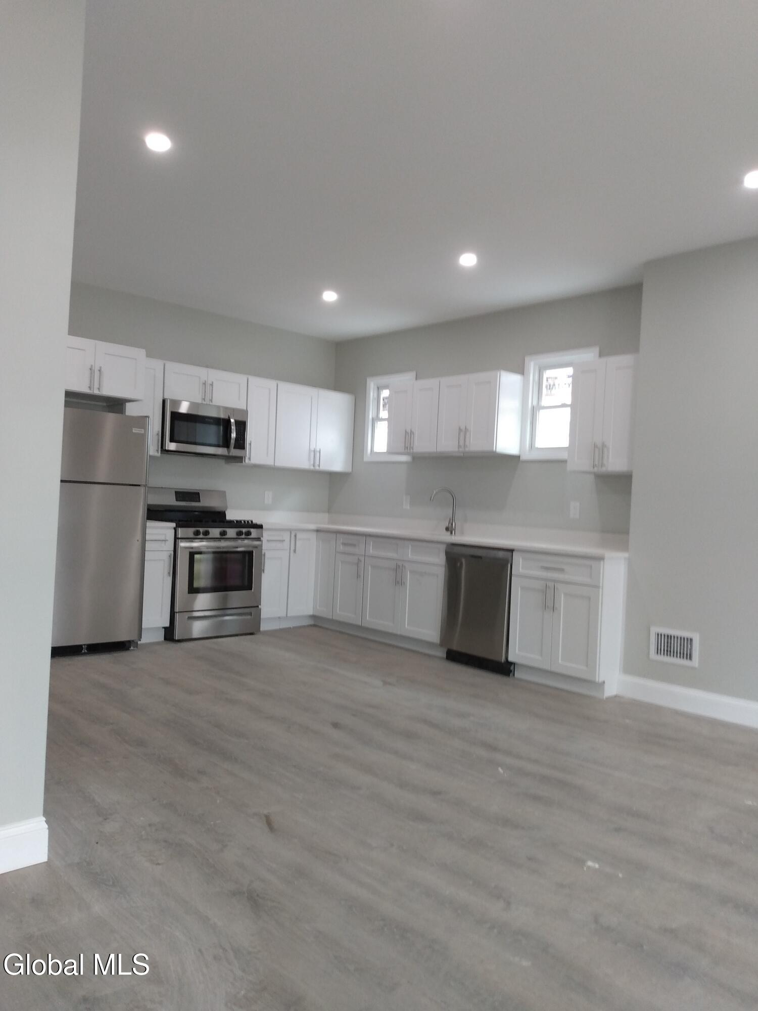 14 W Erie Street Albany NY 12208