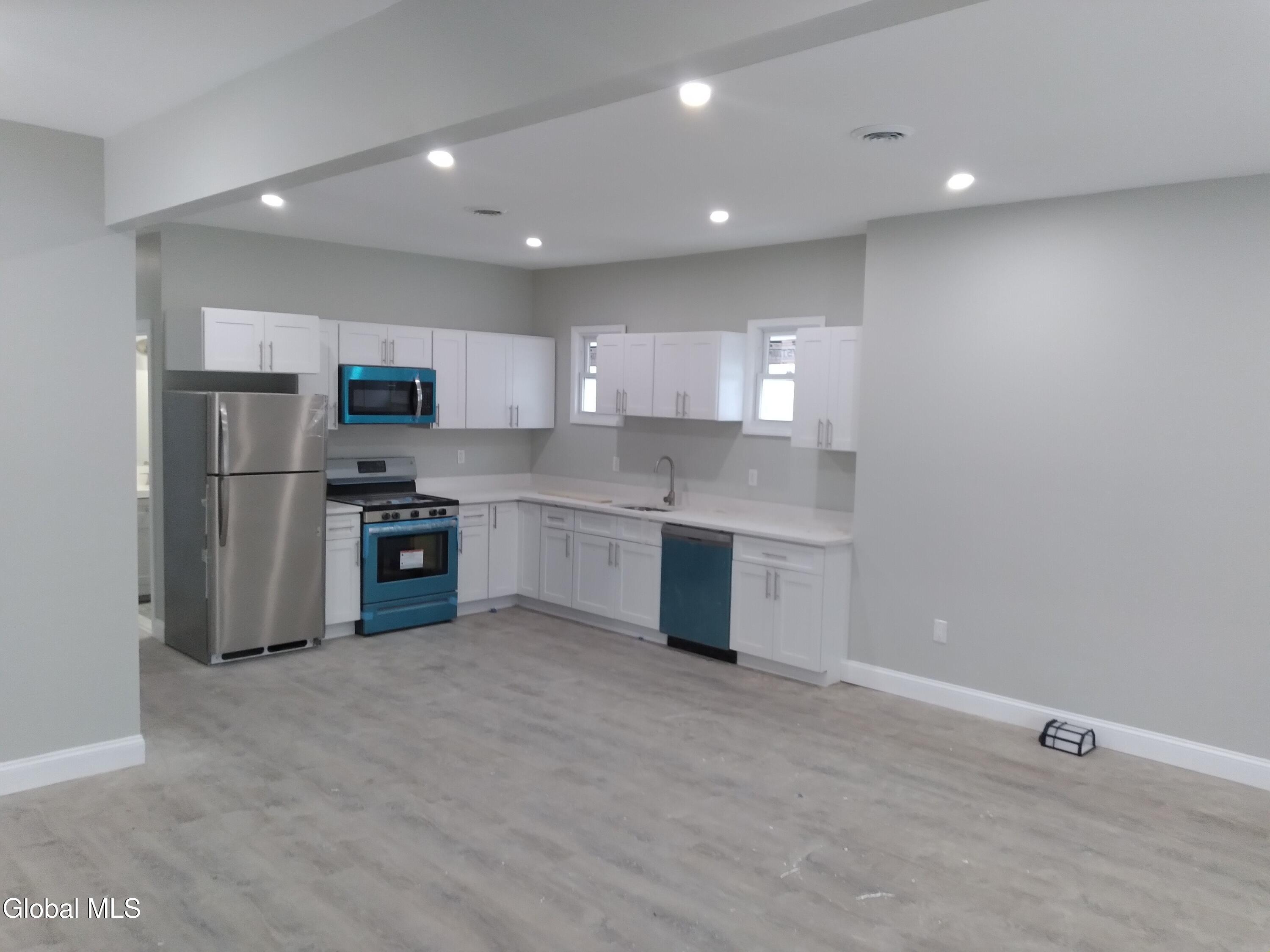 14 W Erie Street Albany NY 12208