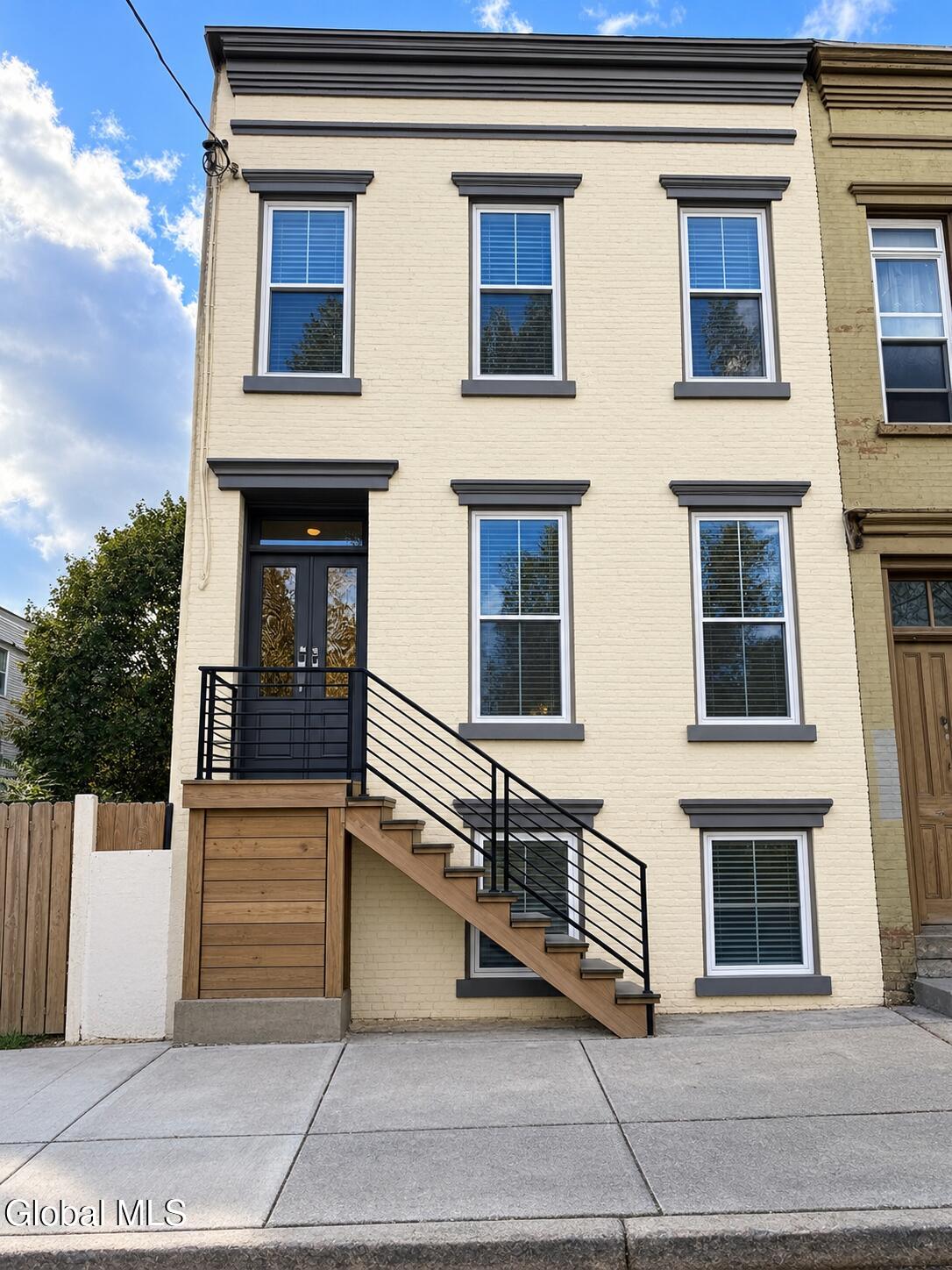 8 Alexander Street Albany NY 12202