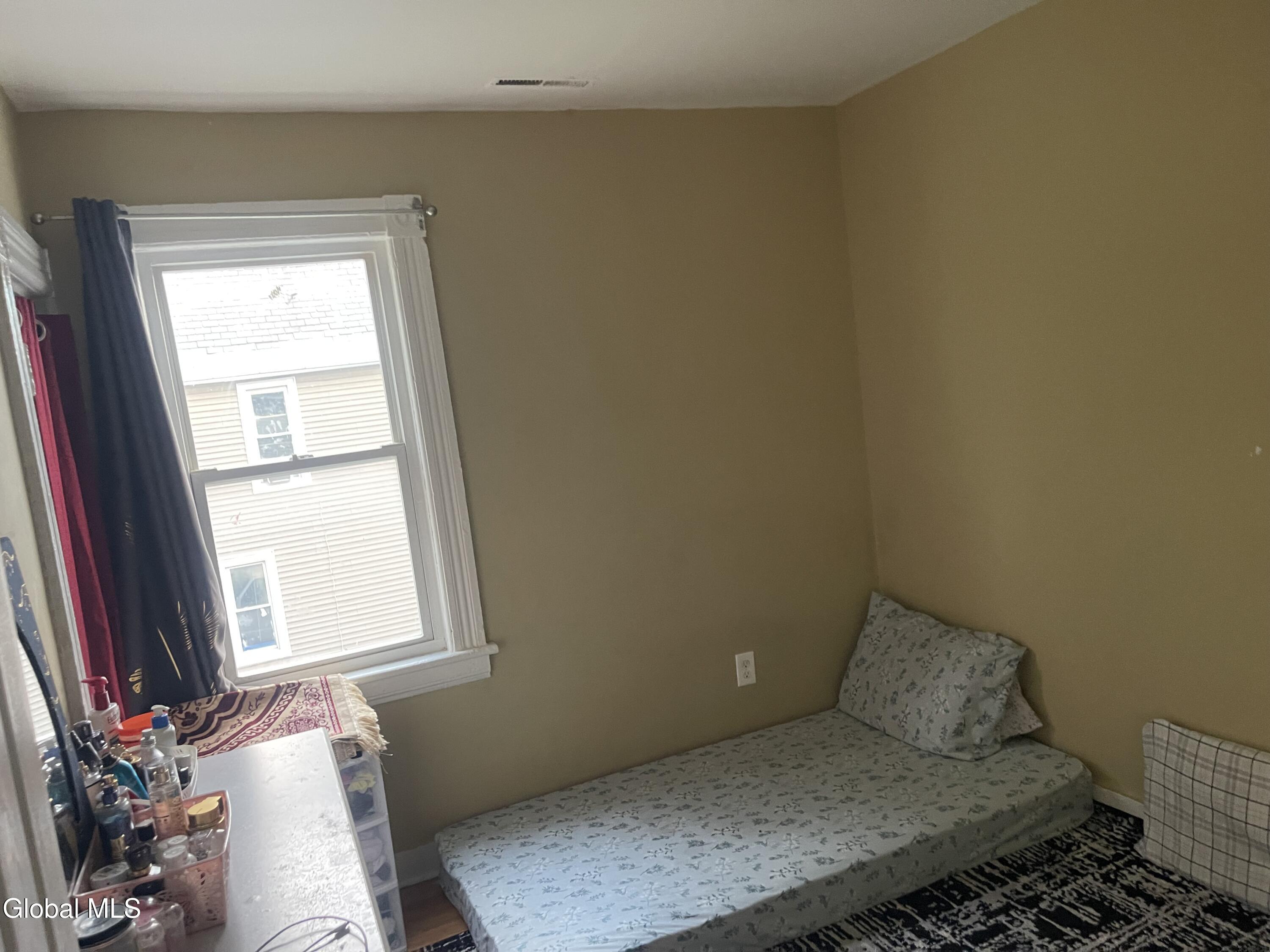 808 Sprague Street Schenectady NY 12307