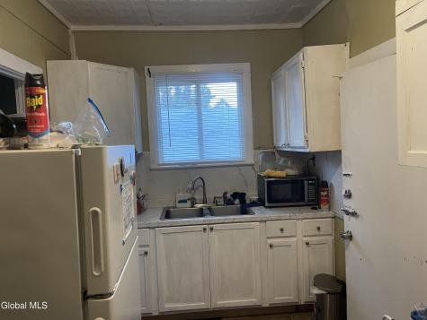 808 Sprague Street Schenectady NY 12307