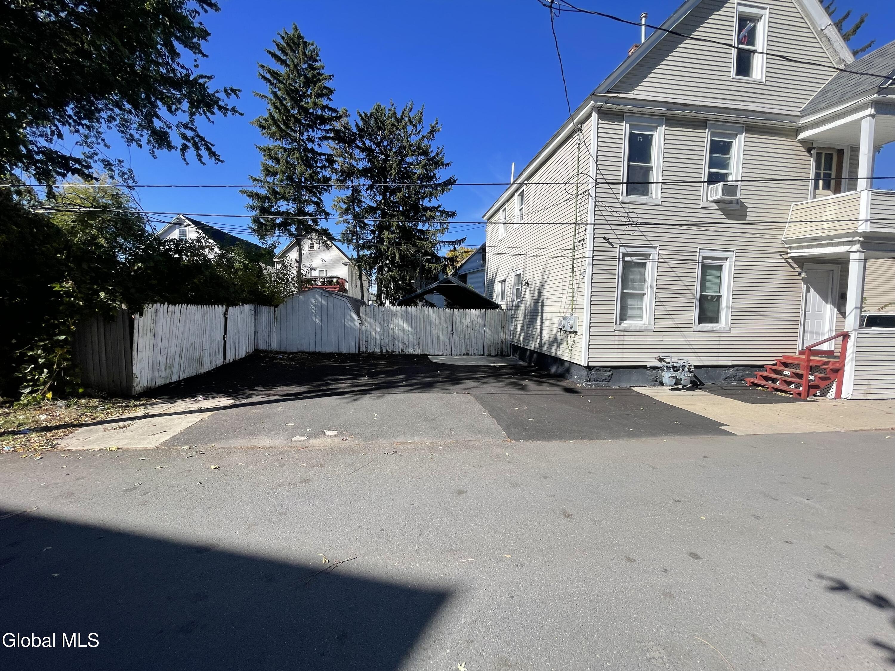808 Sprague Street Schenectady NY 12307