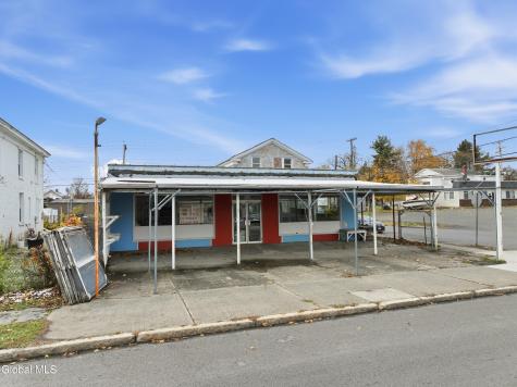 853 5th Avenue Troy NY 12182
