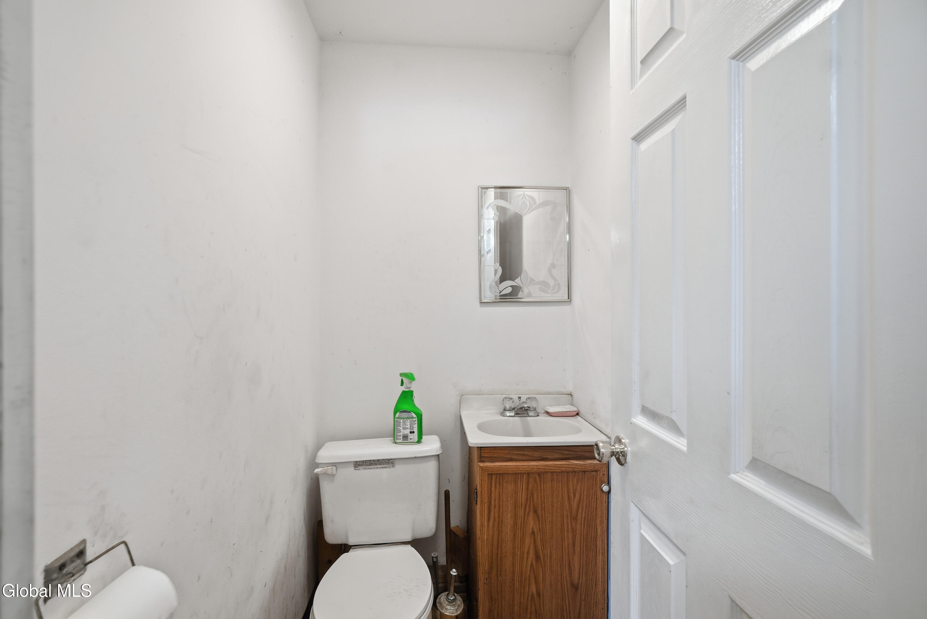 853 5th Avenue Troy NY 12182