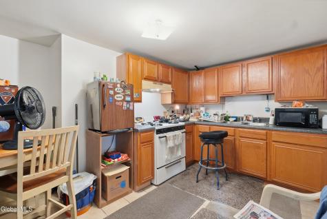 853 5th Avenue Troy NY 12182
