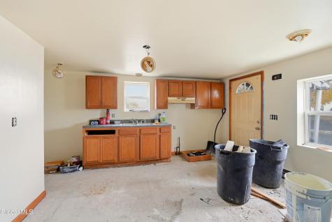 853 5th Avenue Troy NY 12182