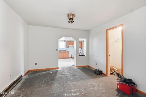 853 5th Avenue Troy NY 12182
