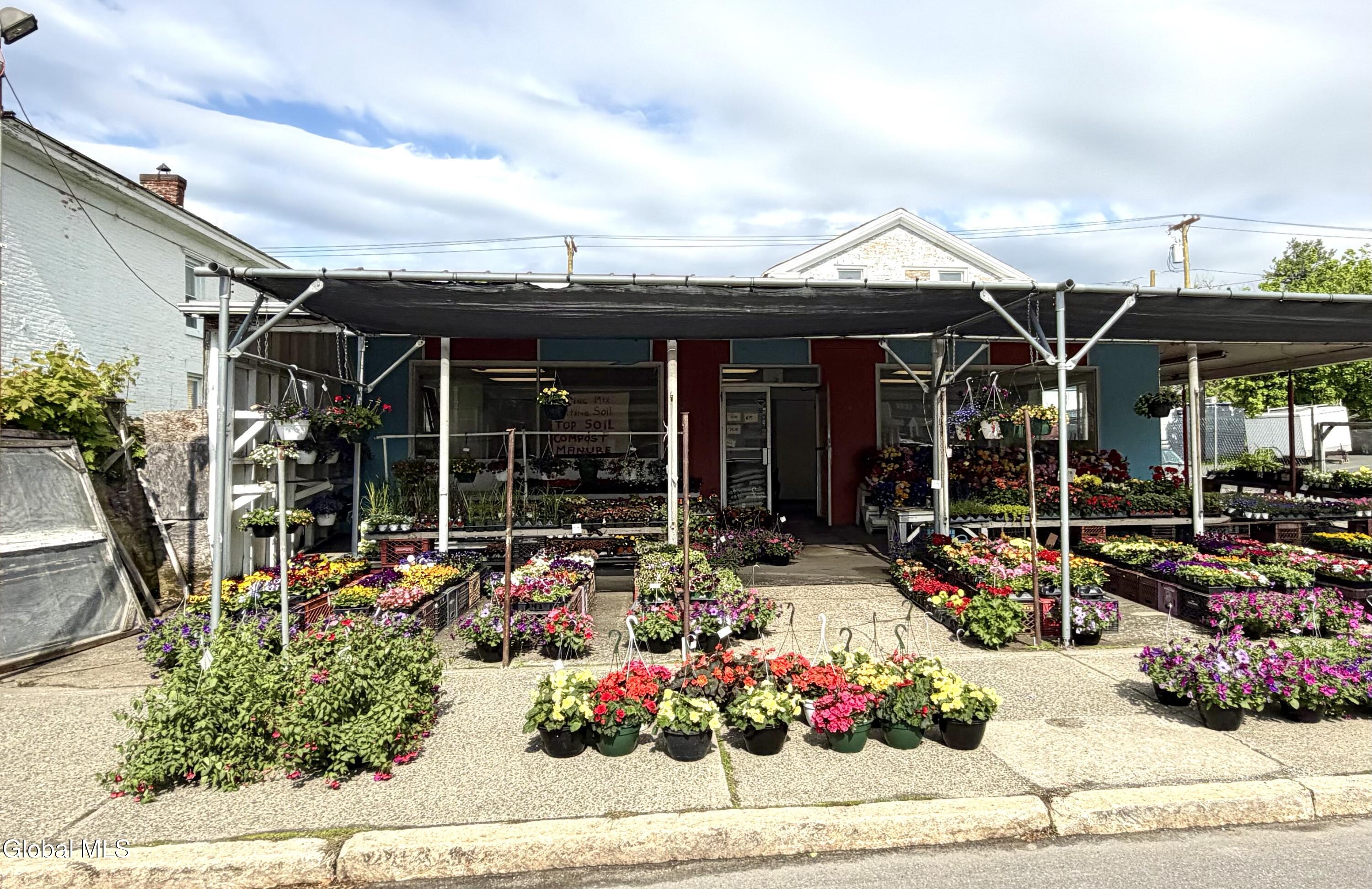 853 5th Avenue Troy NY 12182