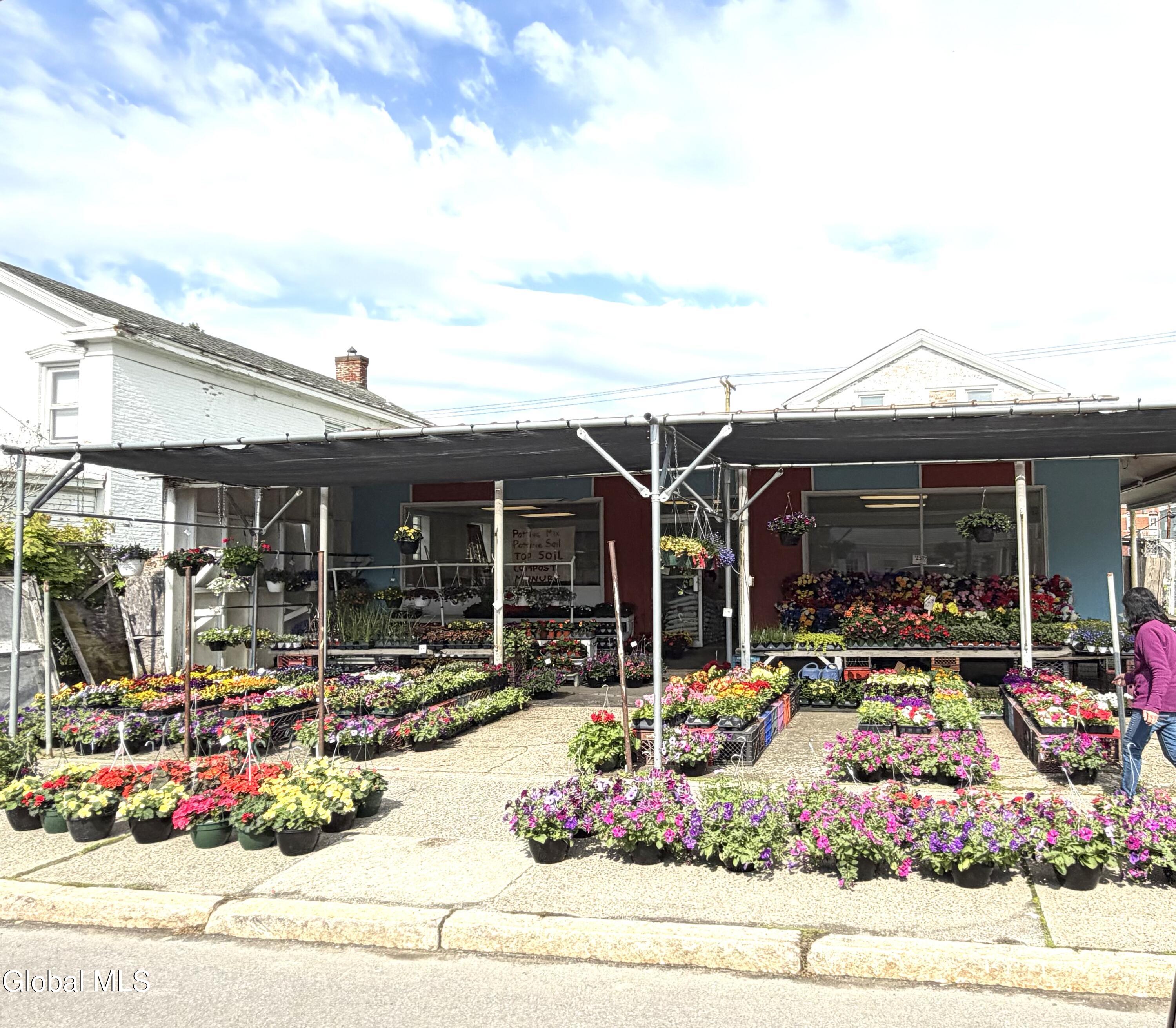 853 5th Avenue Troy NY 12182