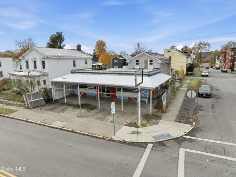 853 5th Avenue Troy NY 12182
