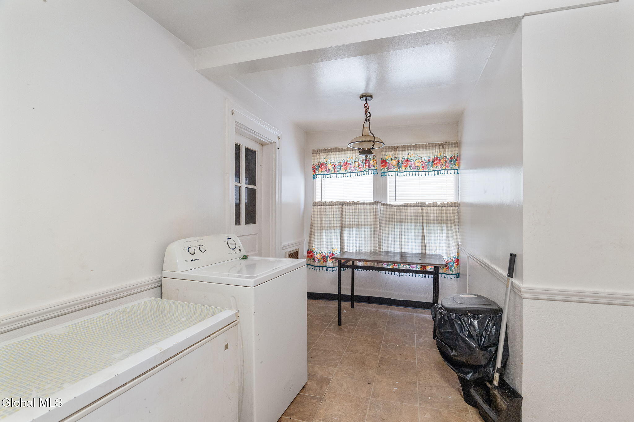 9 Jackson Place Schenectady NY 12308