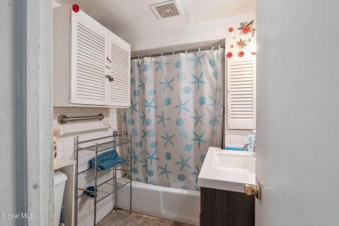 9 Jackson Place Schenectady NY 12308